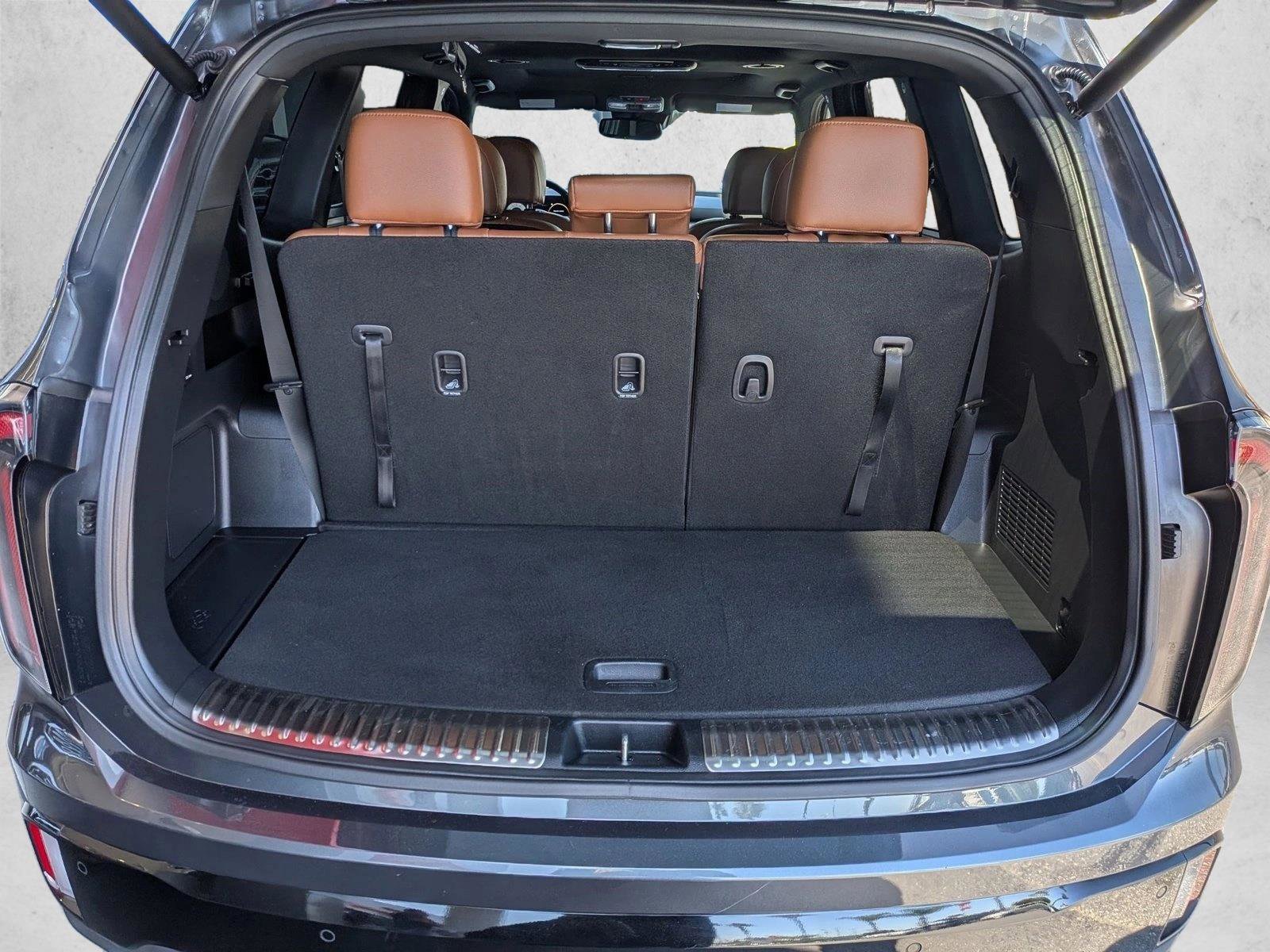Used 2024 Kia Telluride SX X-Line AWD/4WD image 6