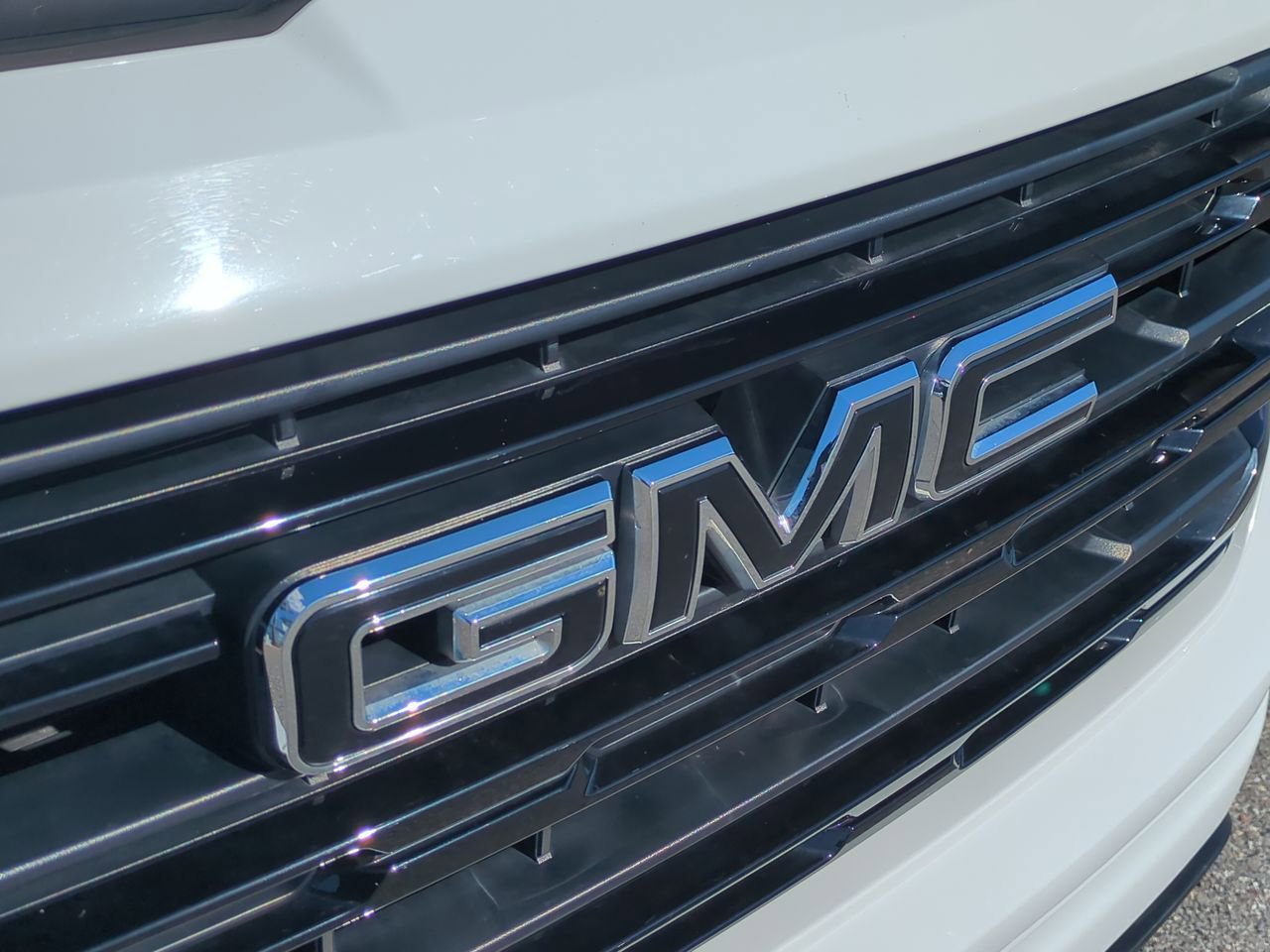 Used 2023 GMC Sierra 1500 Elevation image 30