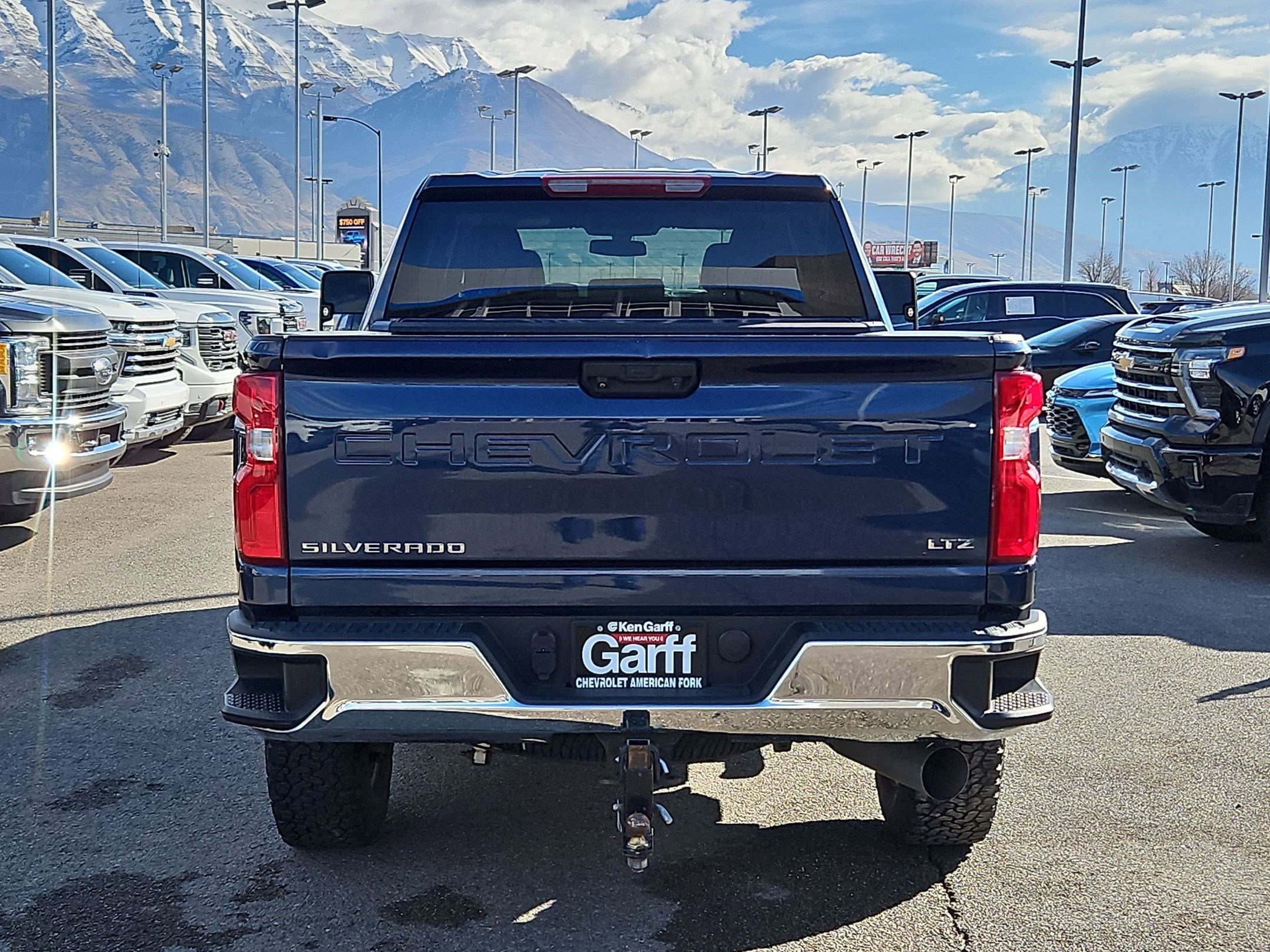 Used 2021 Chevrolet Silverado 2500 LTZ w/ Z71 Off-Road Package AWD/4WD image 4