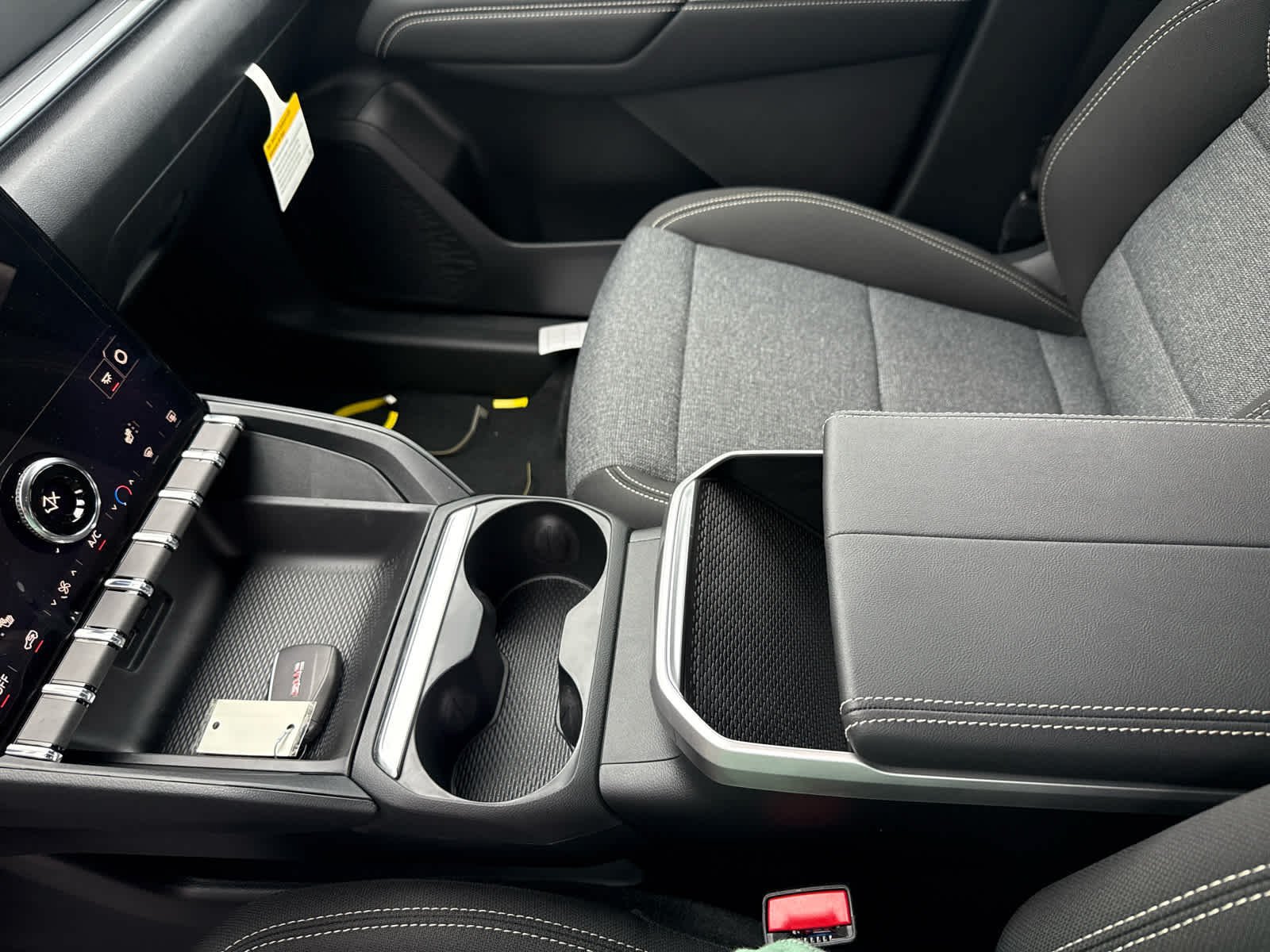 New 2027 GMC Terrain Elevation w/ LPO, Floor Liner Package AWD/4WD image 19