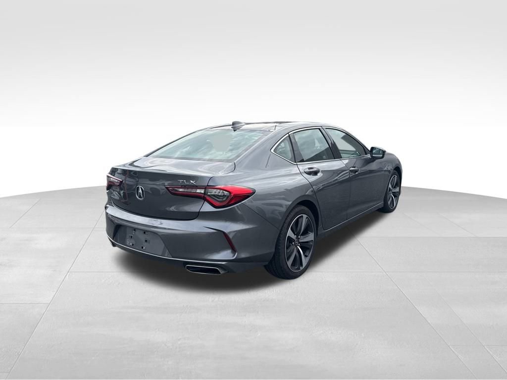 Used 2025 Acura TLX w/ Technology Package image 4