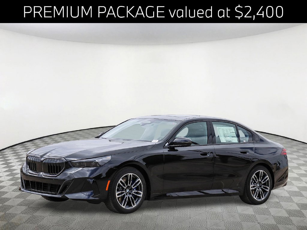 New 2026 BMW 540i xDrive w/ M Sport Package AWD/4WD image 3