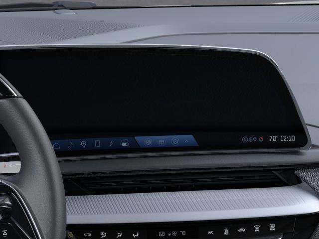 New 2027 Cadillac Optiq Luxury w/ LPO, Floor Liner Package AWD/4WD image 20