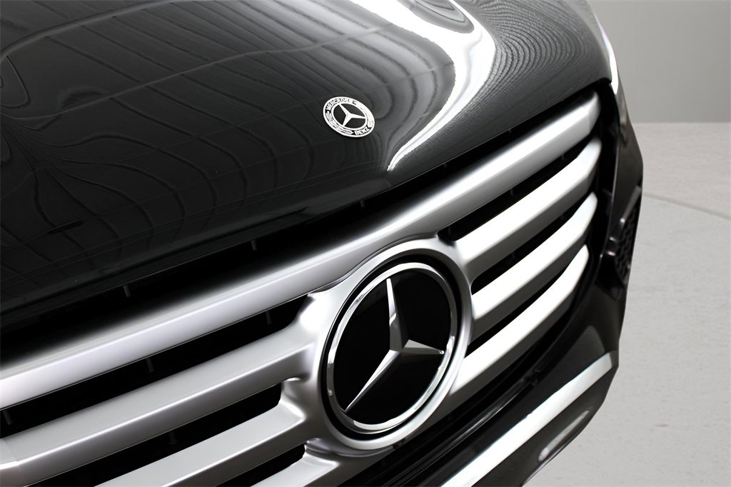 Used 2025 Mercedes-Benz GLS 450 4MATIC image 31