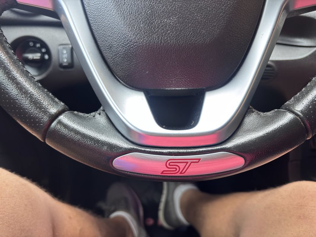 Used 2016 Ford Fiesta ST FWD image 21