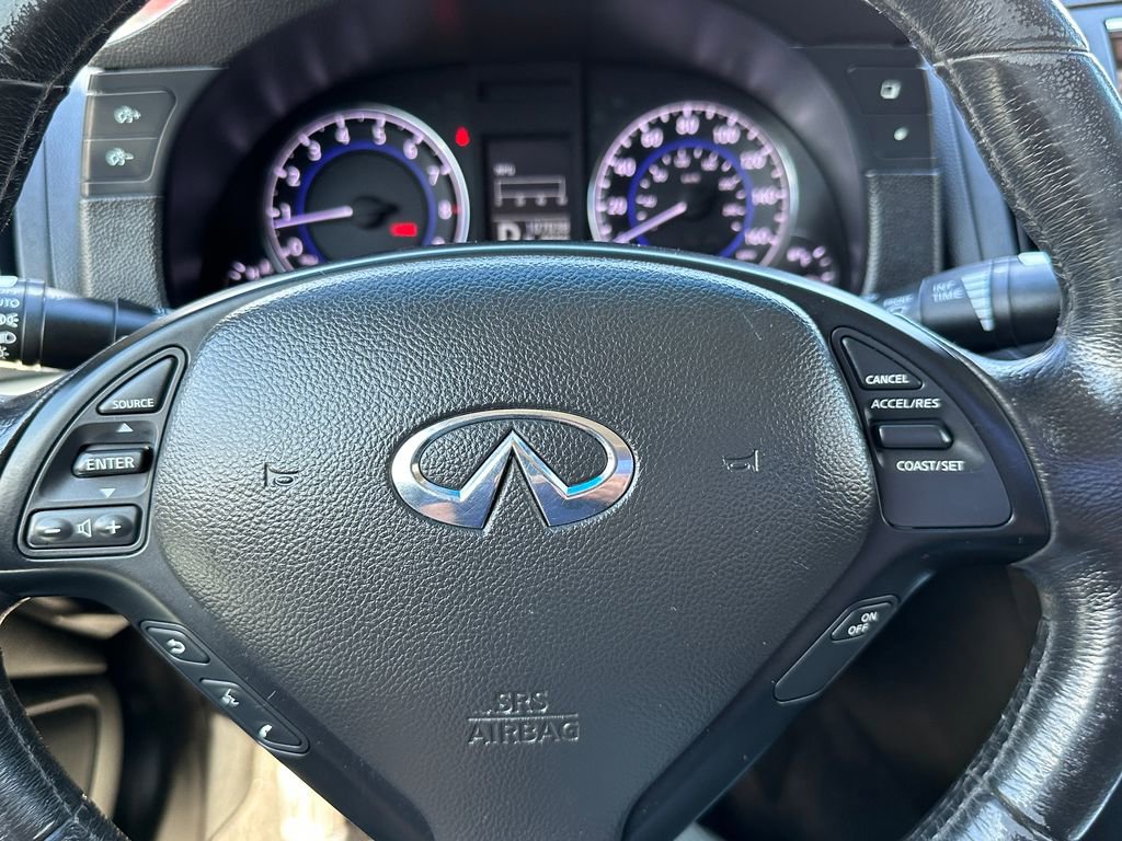 Used 2014 INFINITI Q60 Journey w/ Premium Package image 22