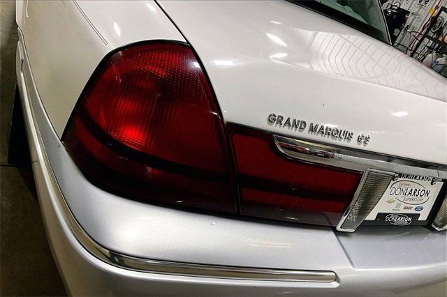 Used 2003 Mercury Grand Marquis GS image 8