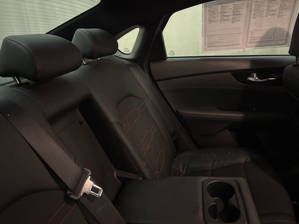 Used 2022 Kia Forte GT image 21