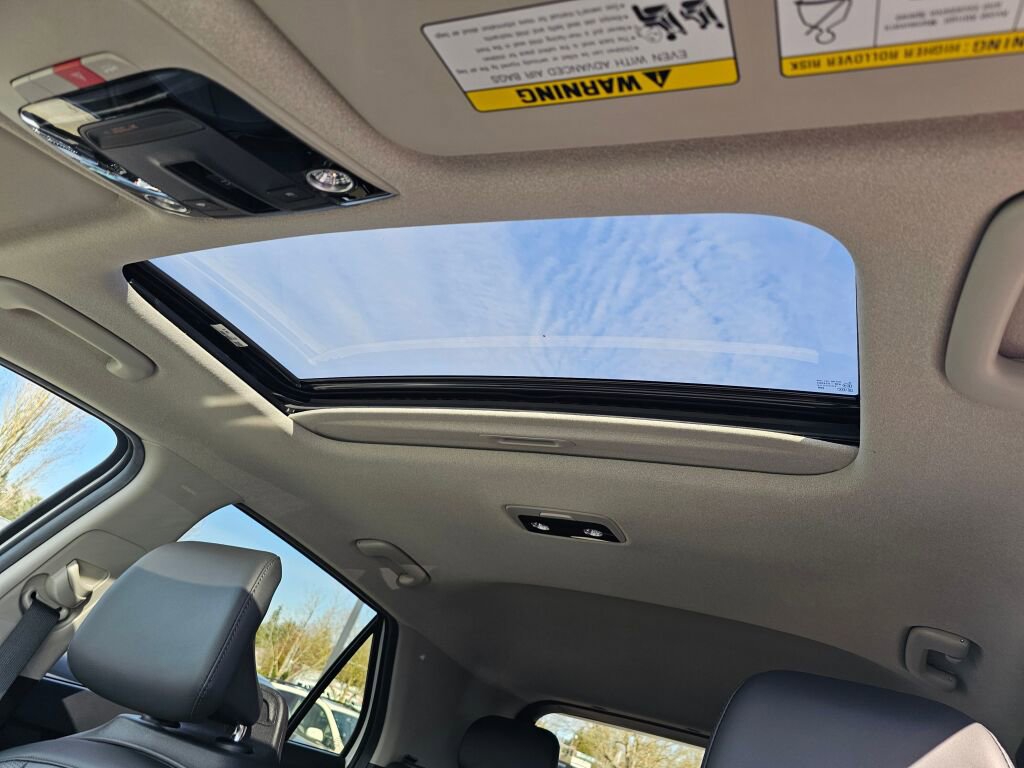 Certified 2023 Kia Niro Wave w/ Wave Preserve Package image 11