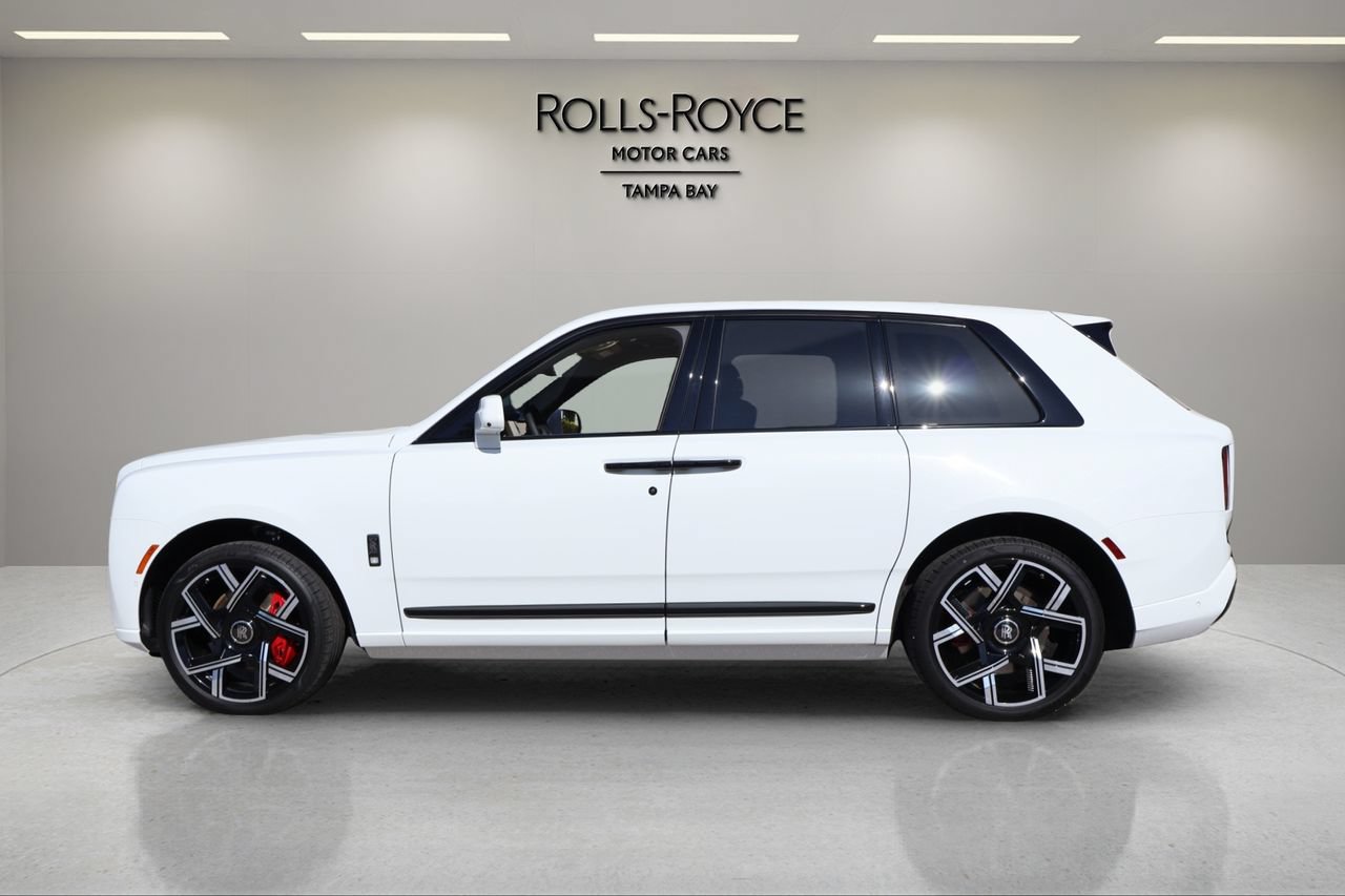 New 2027 Rolls-Royce Cullinan Black Badge AWD/4WD image 3