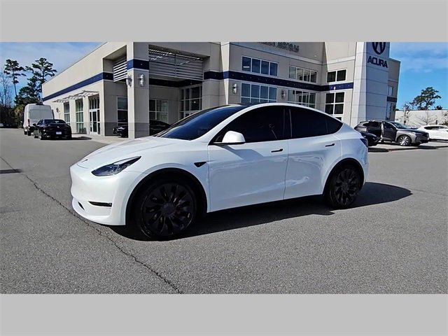 Used 2022 Tesla Model Y Performance image 12