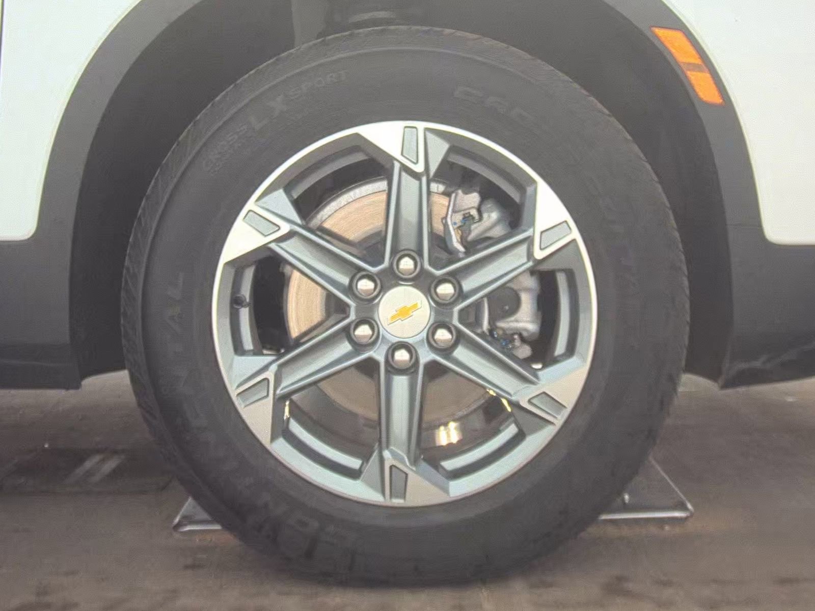 Used 2025 Chevrolet Blazer LT AWD/4WD image 10