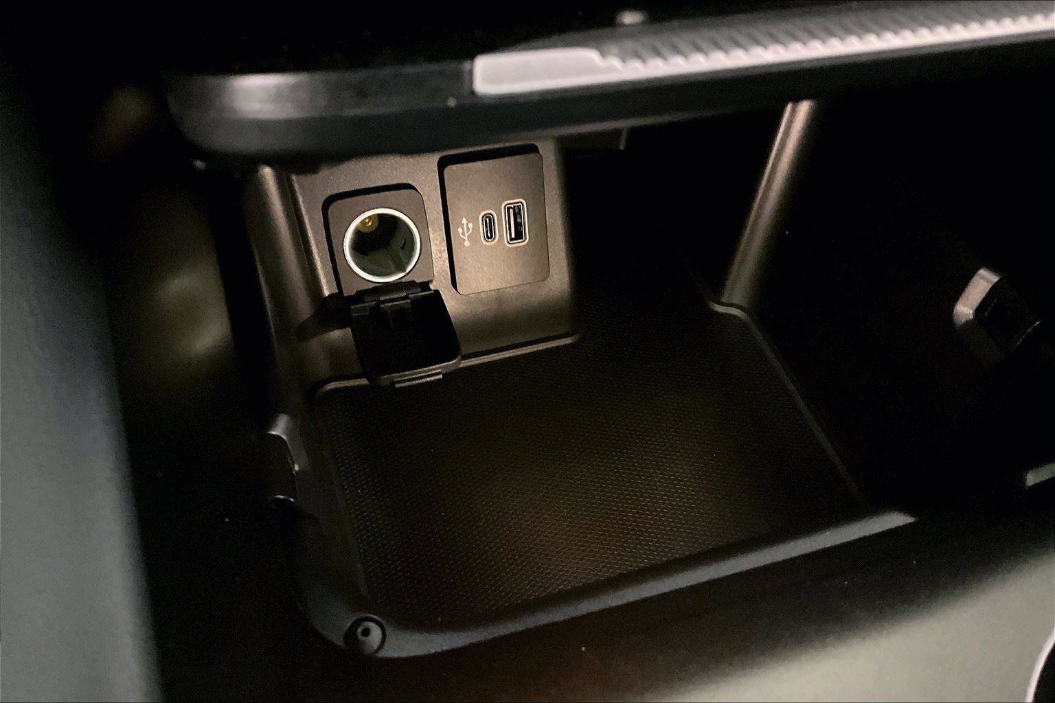 New 2025 Ford Explorer ST-Line w/ Premium Package image 32