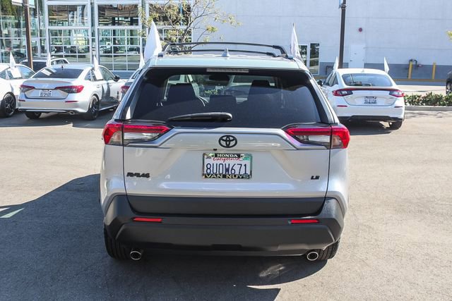 Used 2021 Toyota RAV4 LE w/ Carpet Mat Package (TMS) image 6