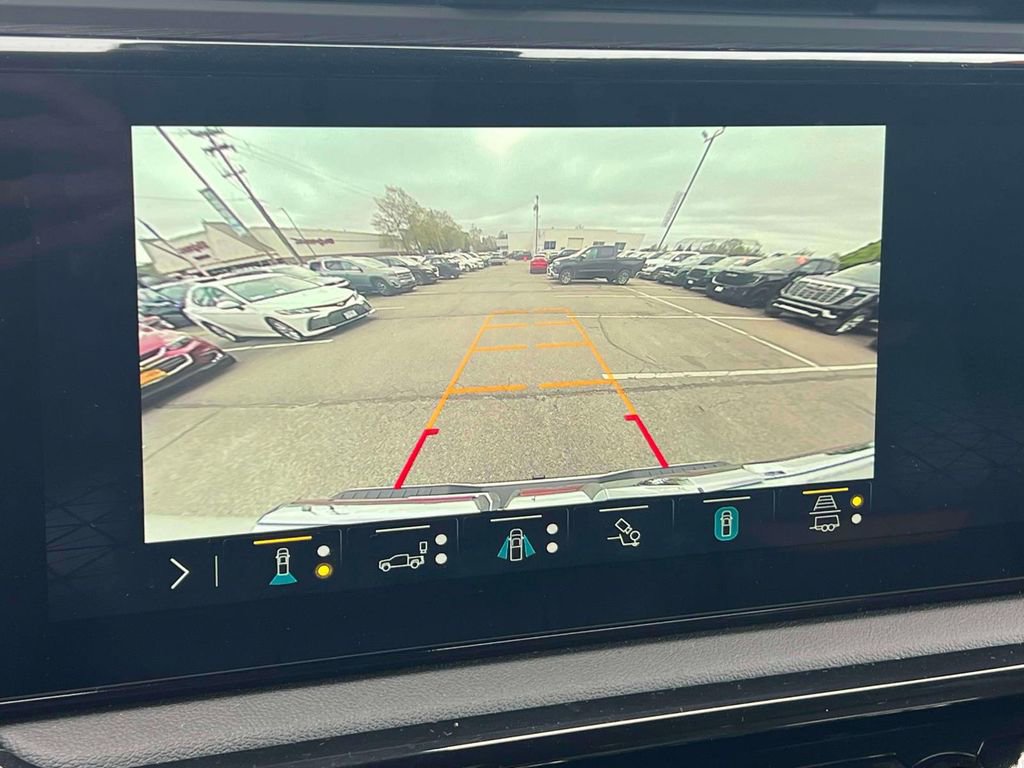 Used 2023 GMC Sierra 1500 AT4 w/ Technology Package AWD/4WD image 35