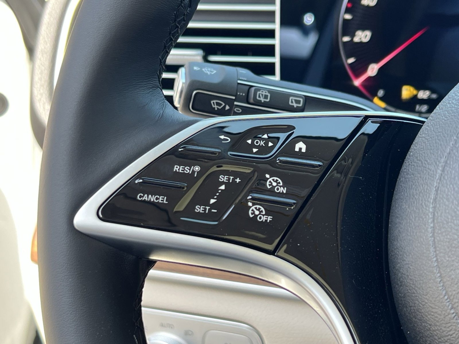 New 2026 Mercedes-Benz GLE 450 4MATIC image 30