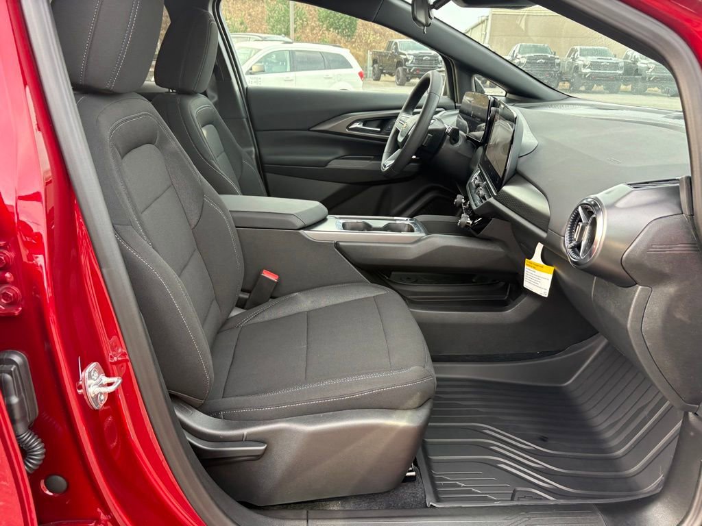 New 2026 Chevrolet Equinox EV LT w/ Midnight Package image 24
