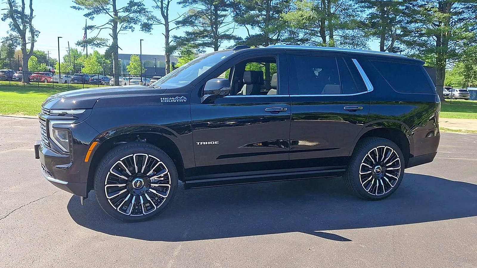 New 2026 Chevrolet Tahoe High Country AWD/4WD image 7