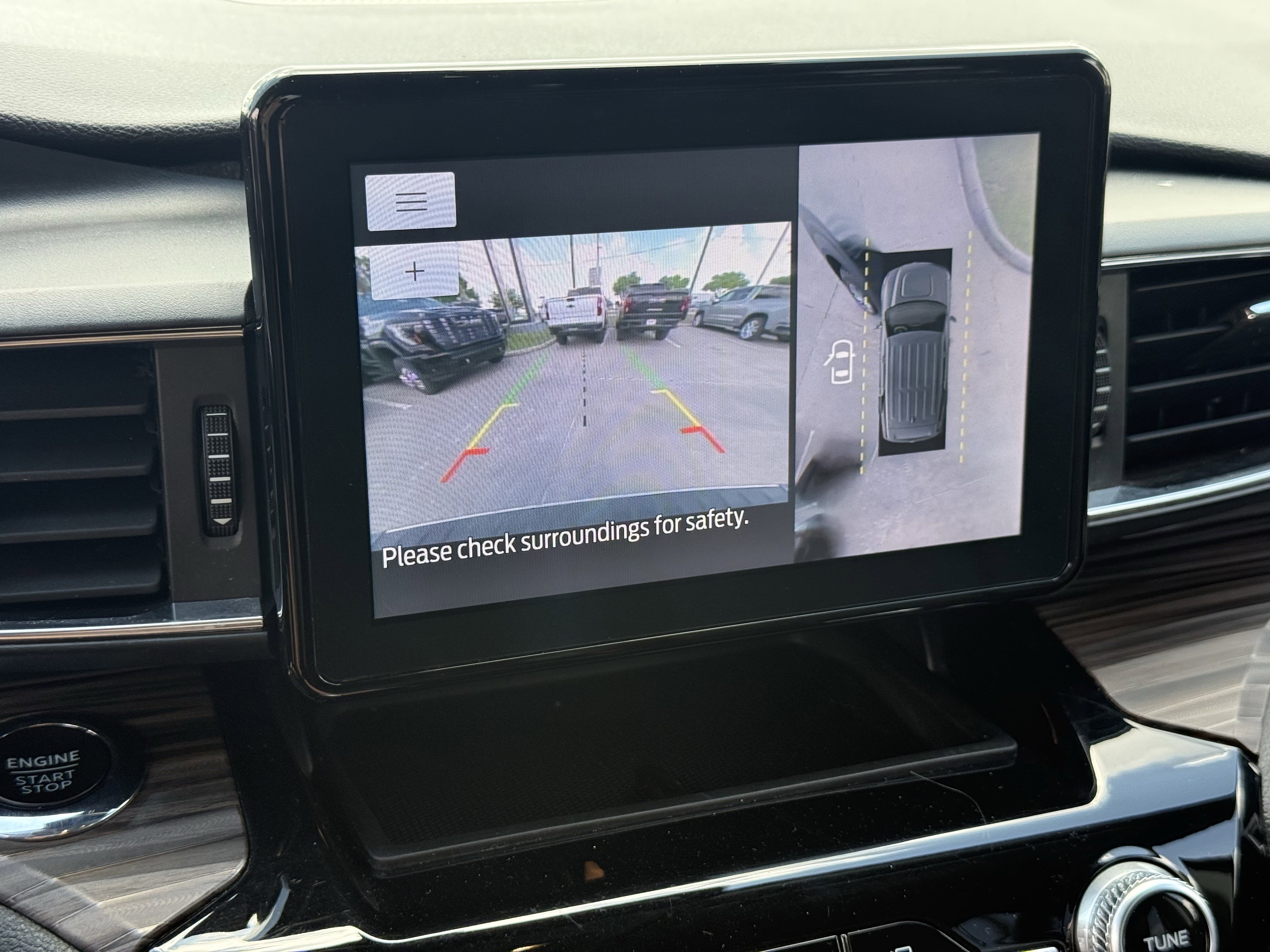 Used 2022 Ford Explorer Limited image 21