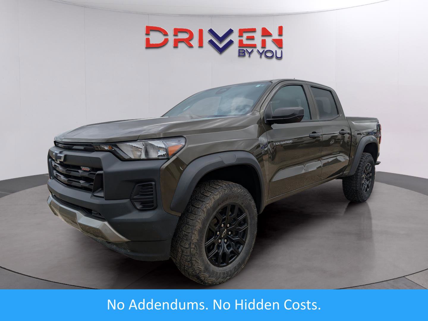 Used 2024 Chevrolet Colorado Trail Boss w/ Advanced Trailering Package image 1