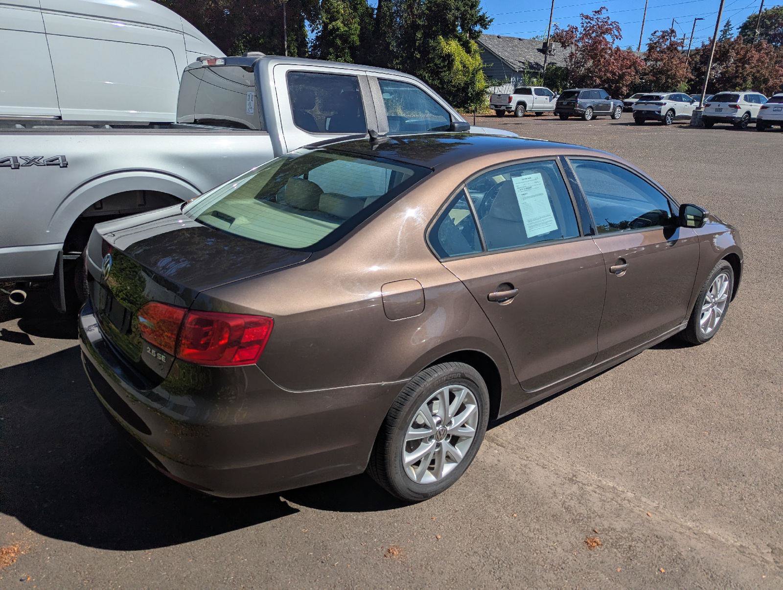 Used 2012 Volkswagen Jetta SE FWD image 7