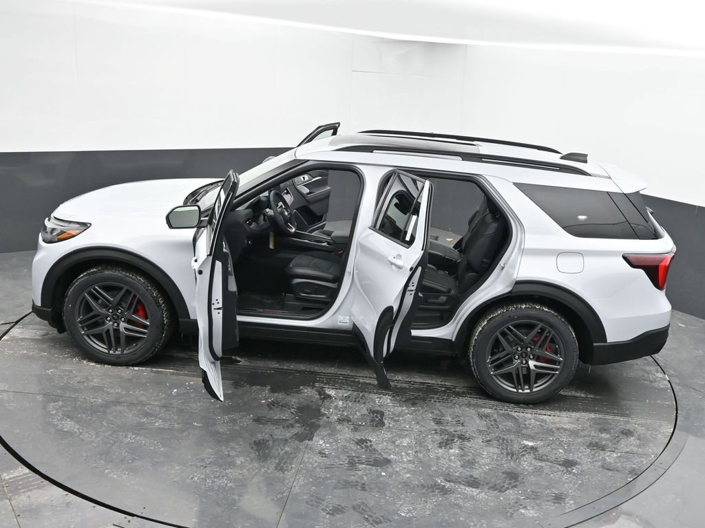 New 2026 Ford Explorer ST w/ Sun And Sound Package image 84