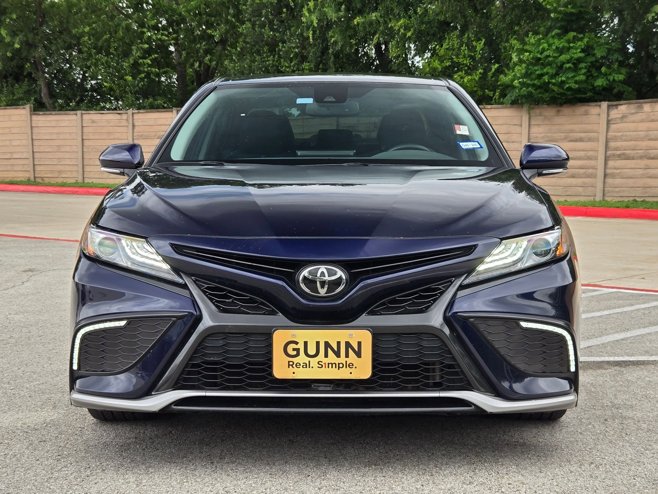 Used 2022 Toyota Camry XSE FWD image 8