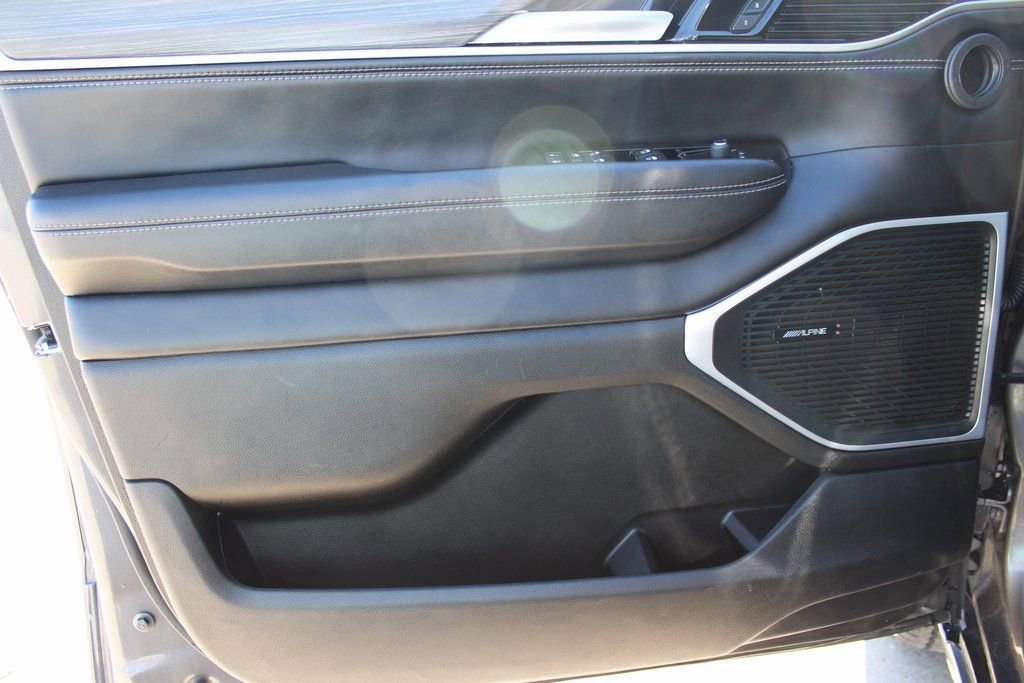 Used 2024 Jeep Wagoneer Series II image 48