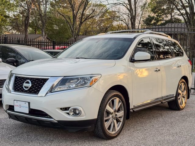 Used 2013 Nissan Pathfinder Platinum w/ Platinum Premium Pkg FWD image 4