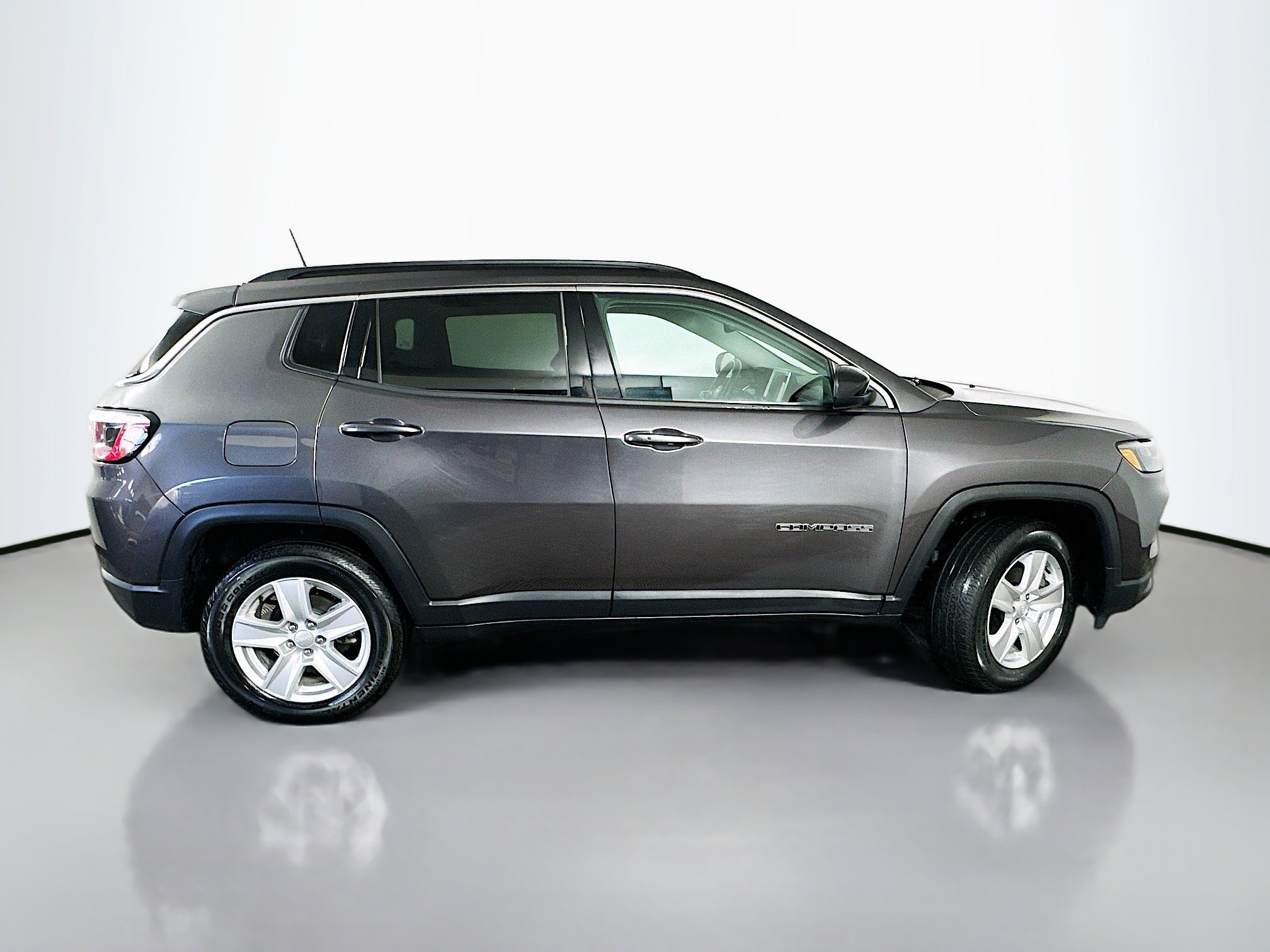 Used 2022 Jeep Compass Latitude w/ Convenience Group AWD/4WD image 8