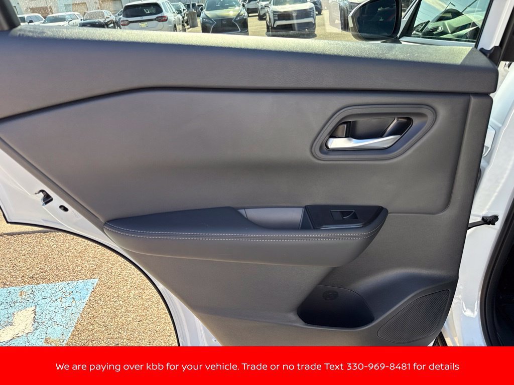 New 2027 Nissan Rogue SV w/ Cold Weather Package AWD/4WD image 39
