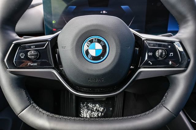 Used 2024 BMW i5 eDrive40i RWD image 26