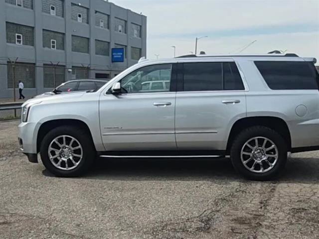 Certified 2020 GMC Yukon Denali w/ Open Road Package image 38