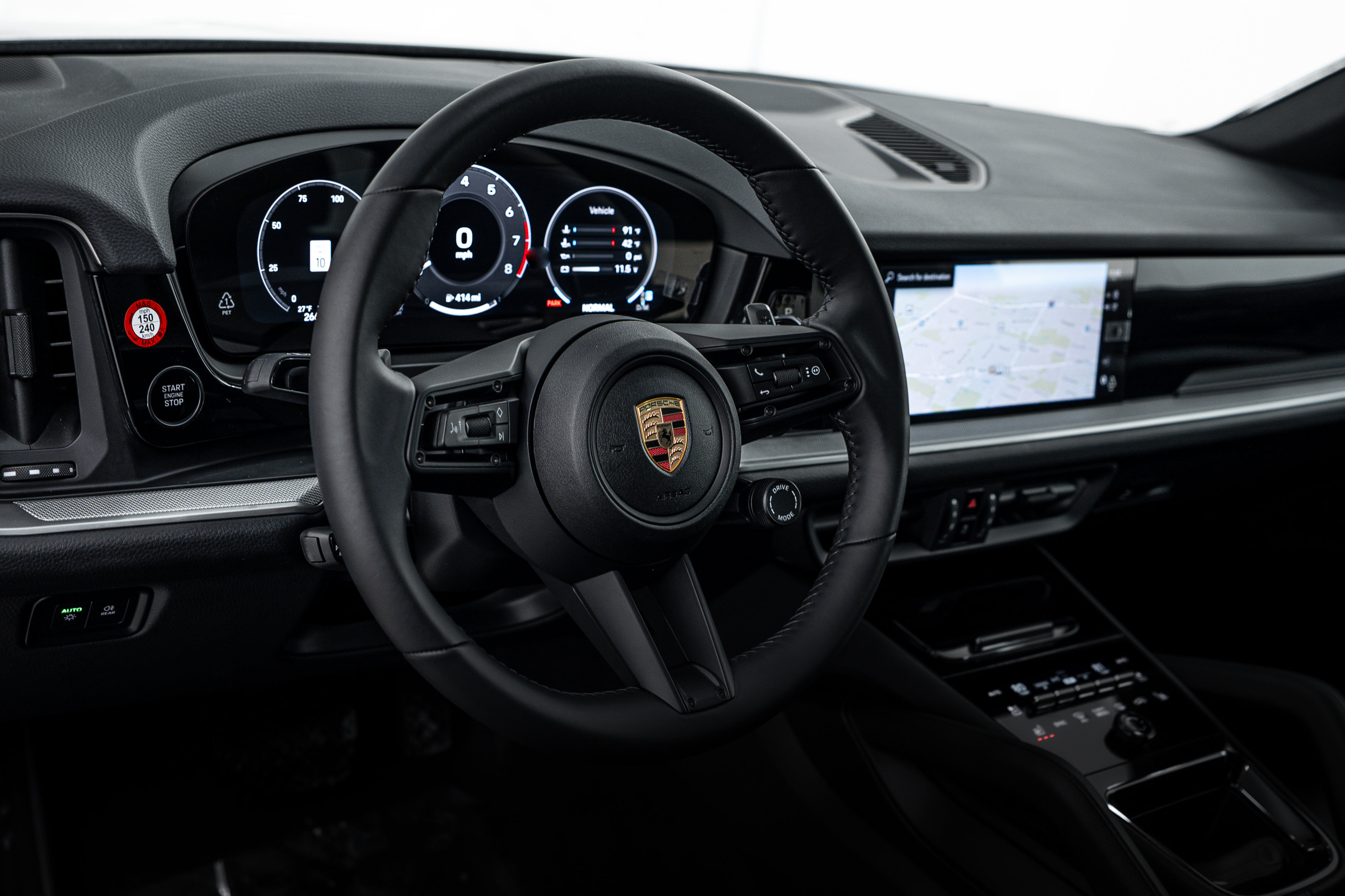 Certified 2025 Porsche Cayenne image 14