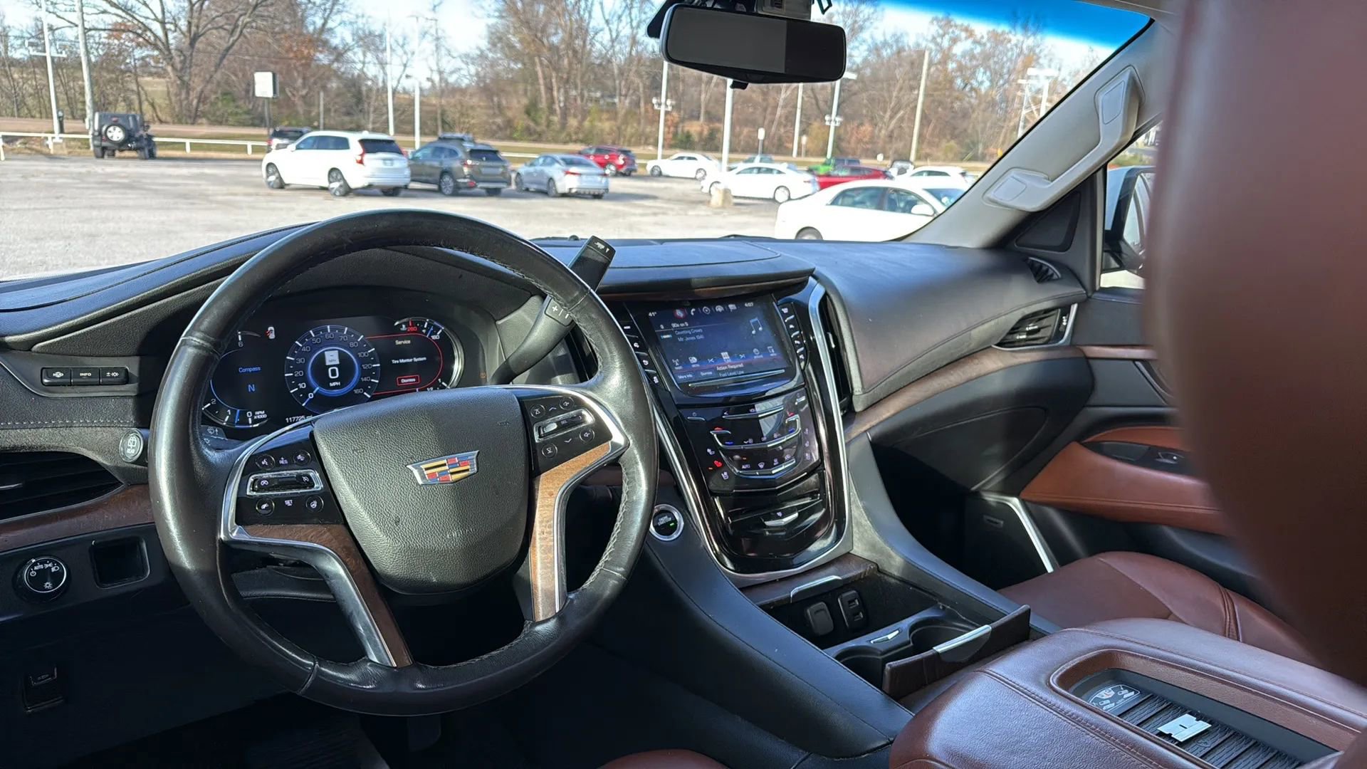 Used 2020 Cadillac Escalade Premium Luxury image 17