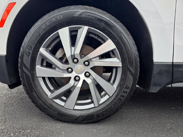 Used 2023 Chevrolet Equinox Premier AWD/4WD image 7