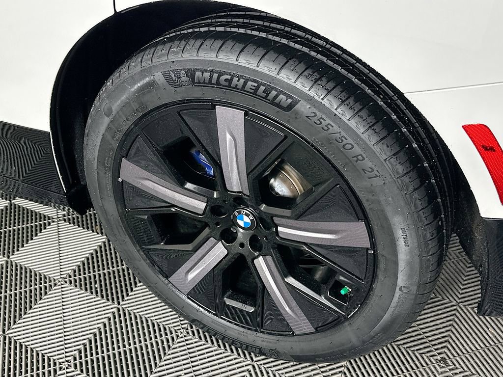 Used 2023 BMW iX xDrive50 w/ Sport Package image 38