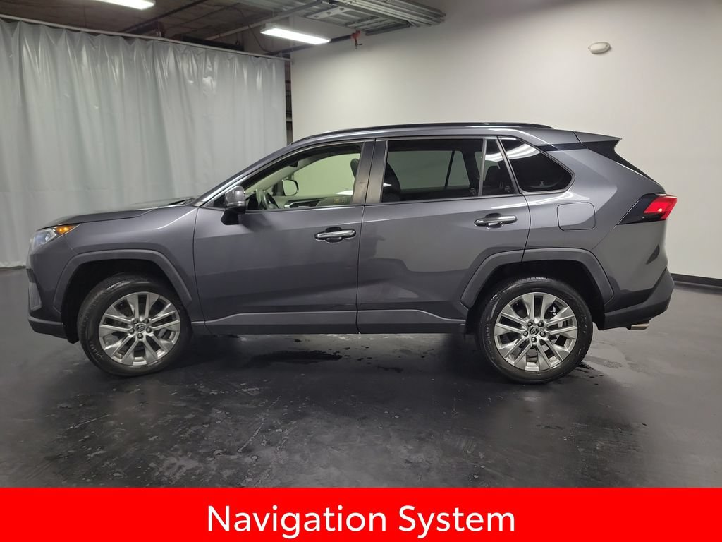Used 2019 Toyota RAV4 Limited FWD image 5