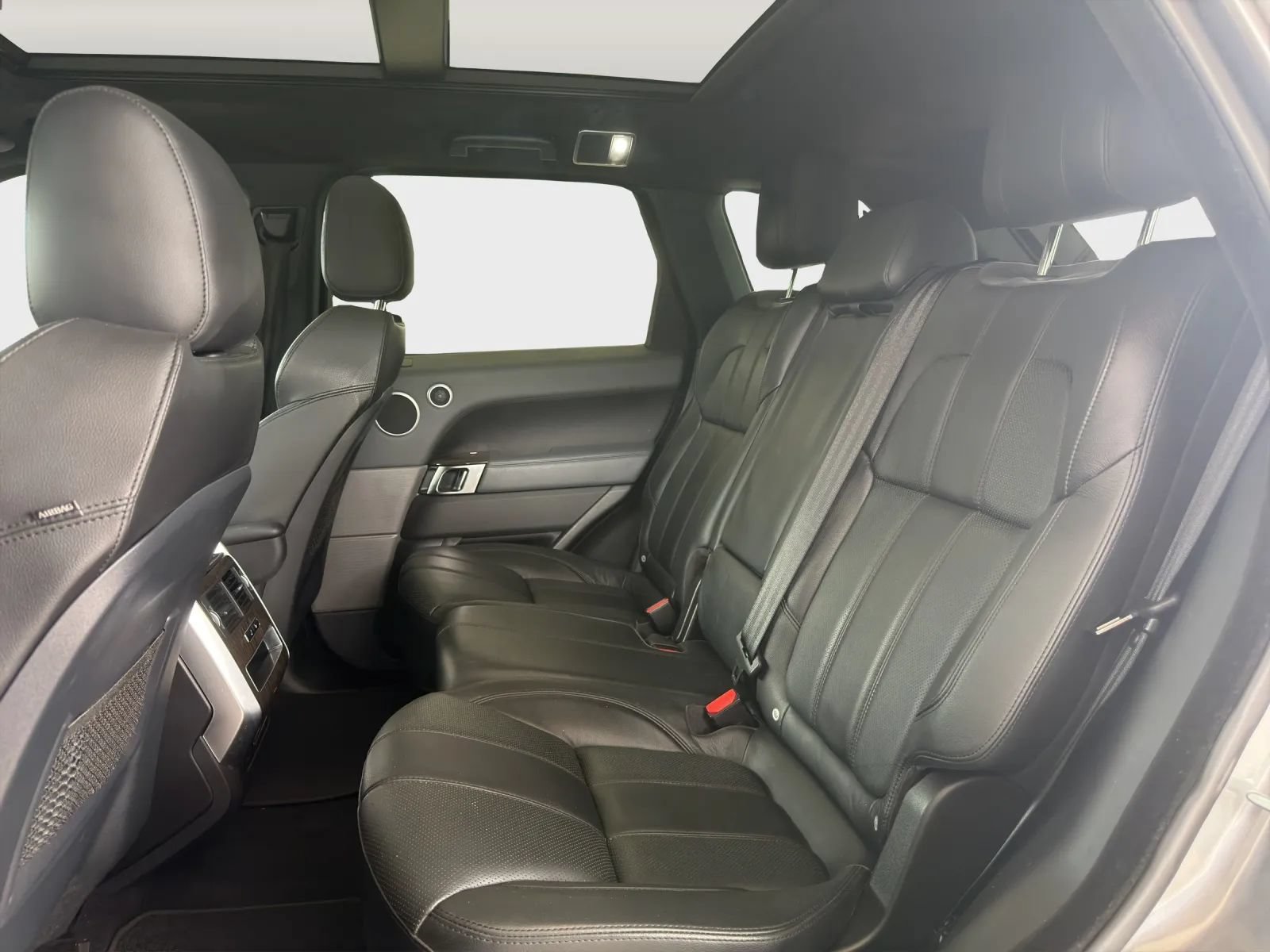 Used 2014 Land Rover Range Rover Sport SE AWD/4WD image 13
