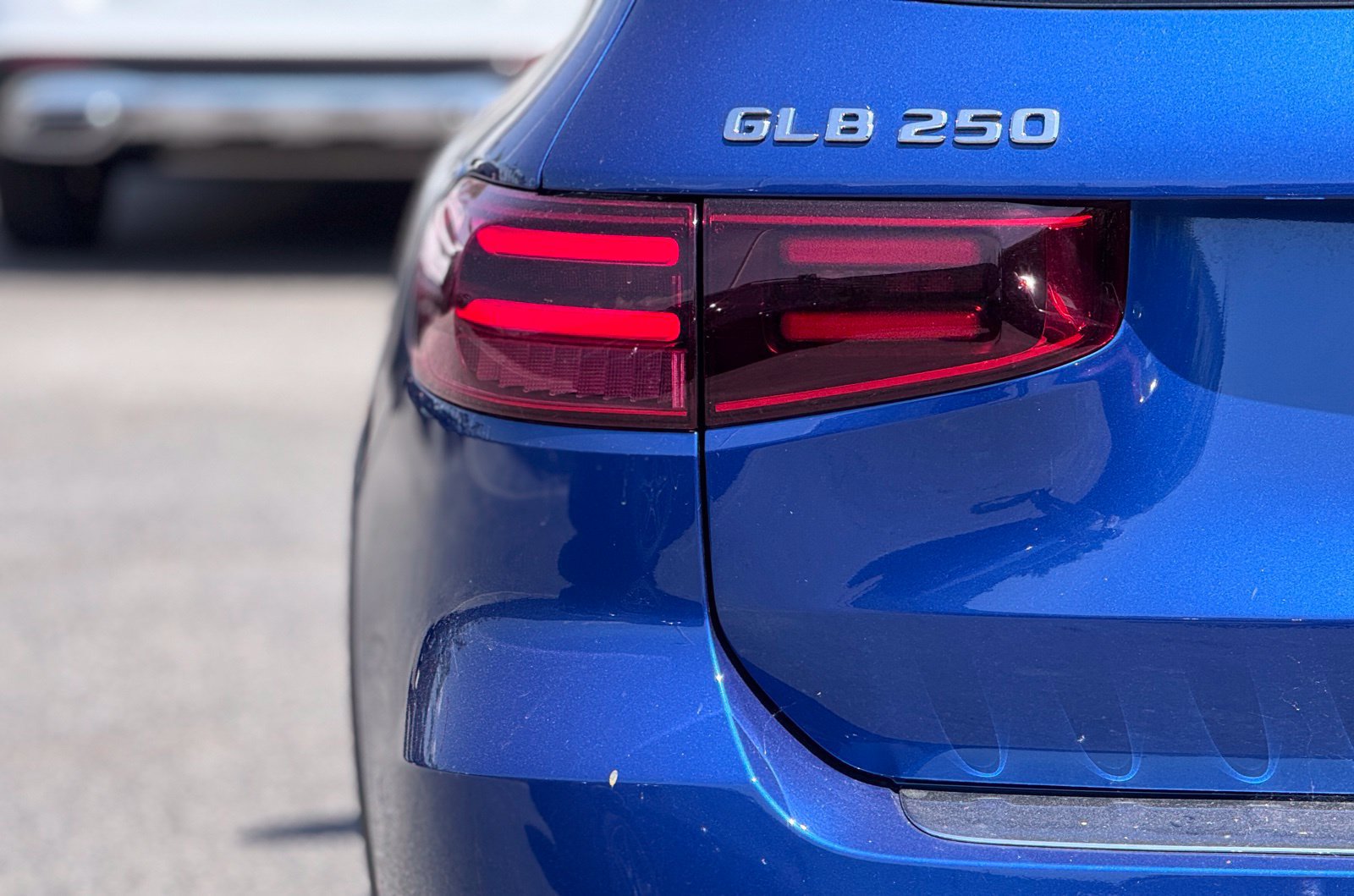 New 2025 Mercedes-Benz GLB 250 4MATIC image 13