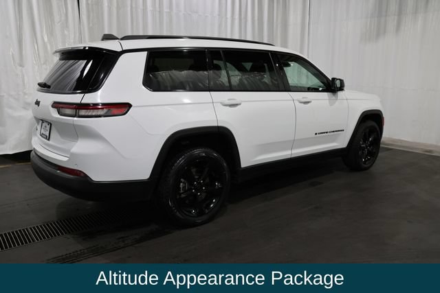 Used 2022 Jeep Grand Cherokee L Laredo AWD/4WD image 3