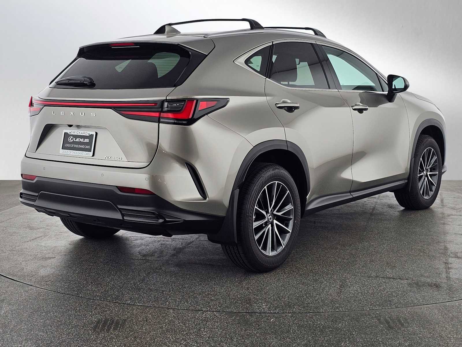 Used 2025 Lexus NX 250 FWD w/ Accessory Package (2T) image 3