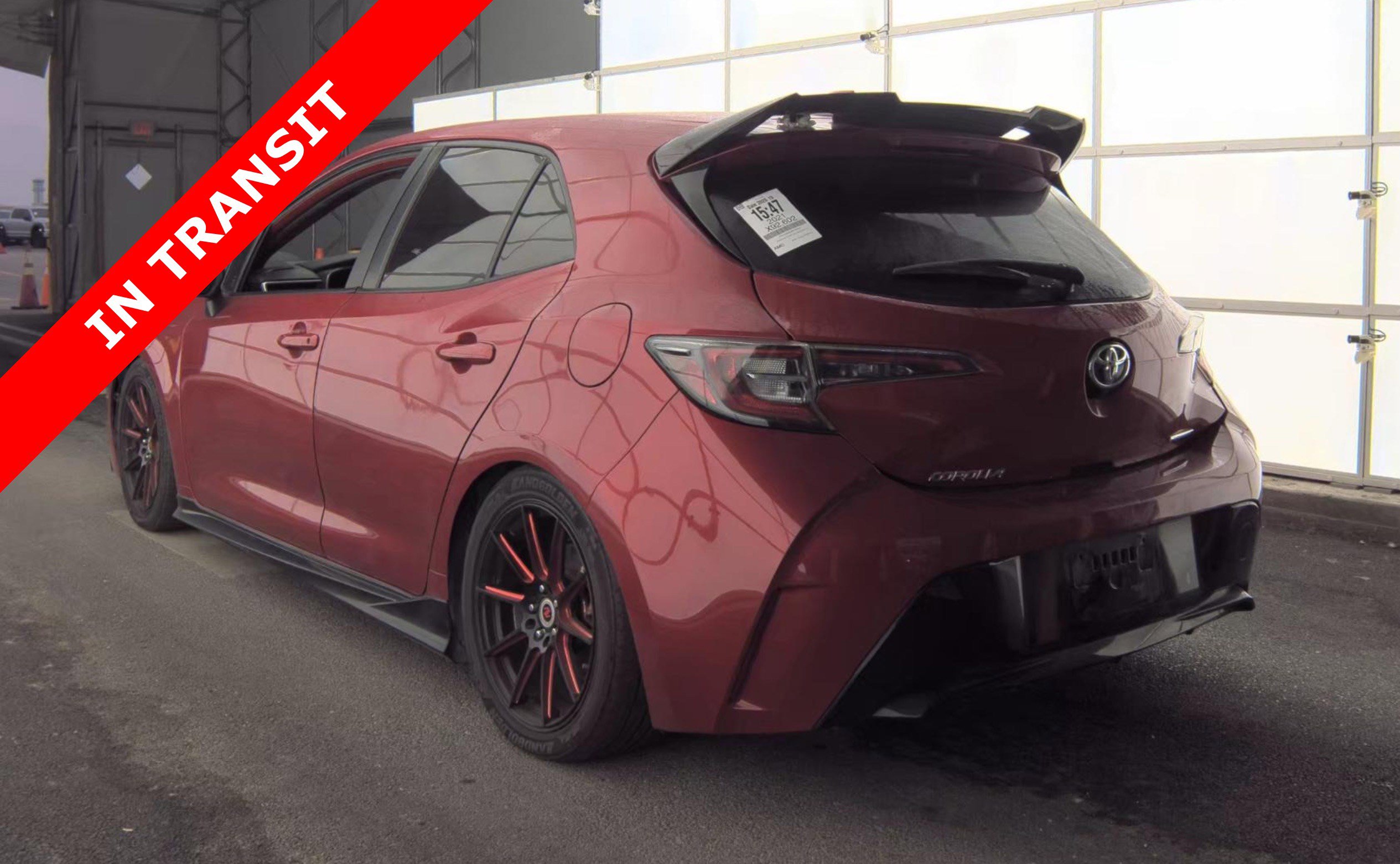 Used 2021 Toyota Corolla SE w/ Special Edition FWD image 5