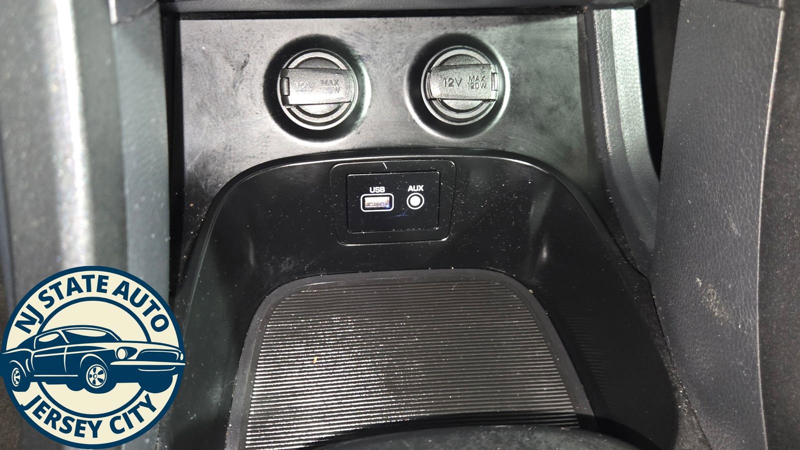 Used 2019 Hyundai Santa Fe XL AWD/4WD image 18