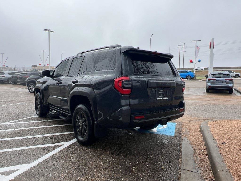 Used 2025 Toyota 4Runner SR5 image 3