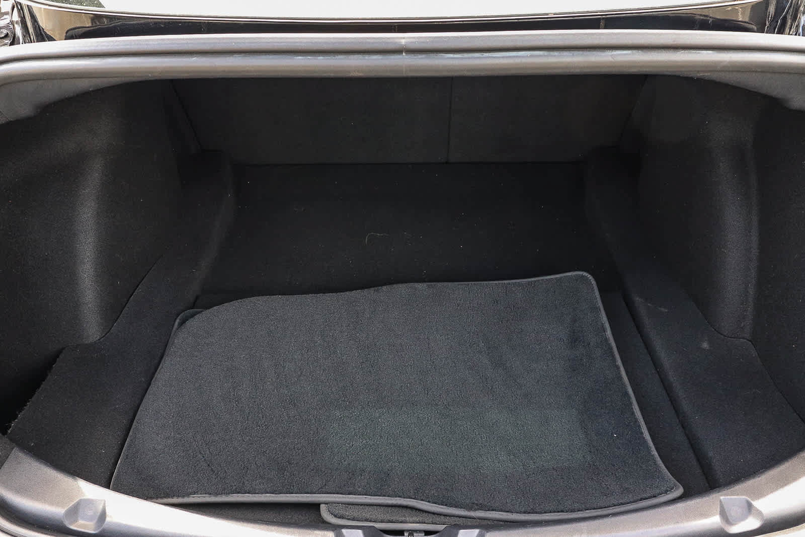 Used 2018 Tesla Model 3 Long Range AWD/4WD image 16