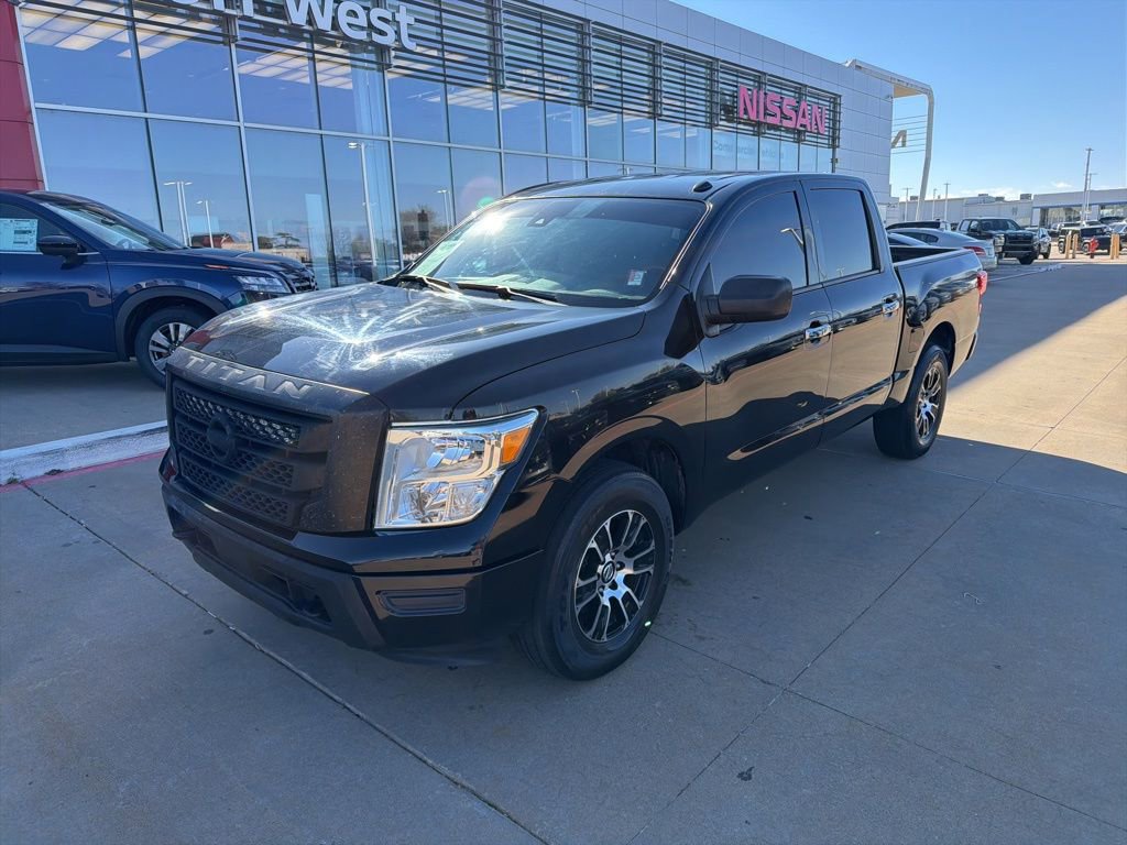 Used 2021 Nissan Titan SV AWD/4WD image 1