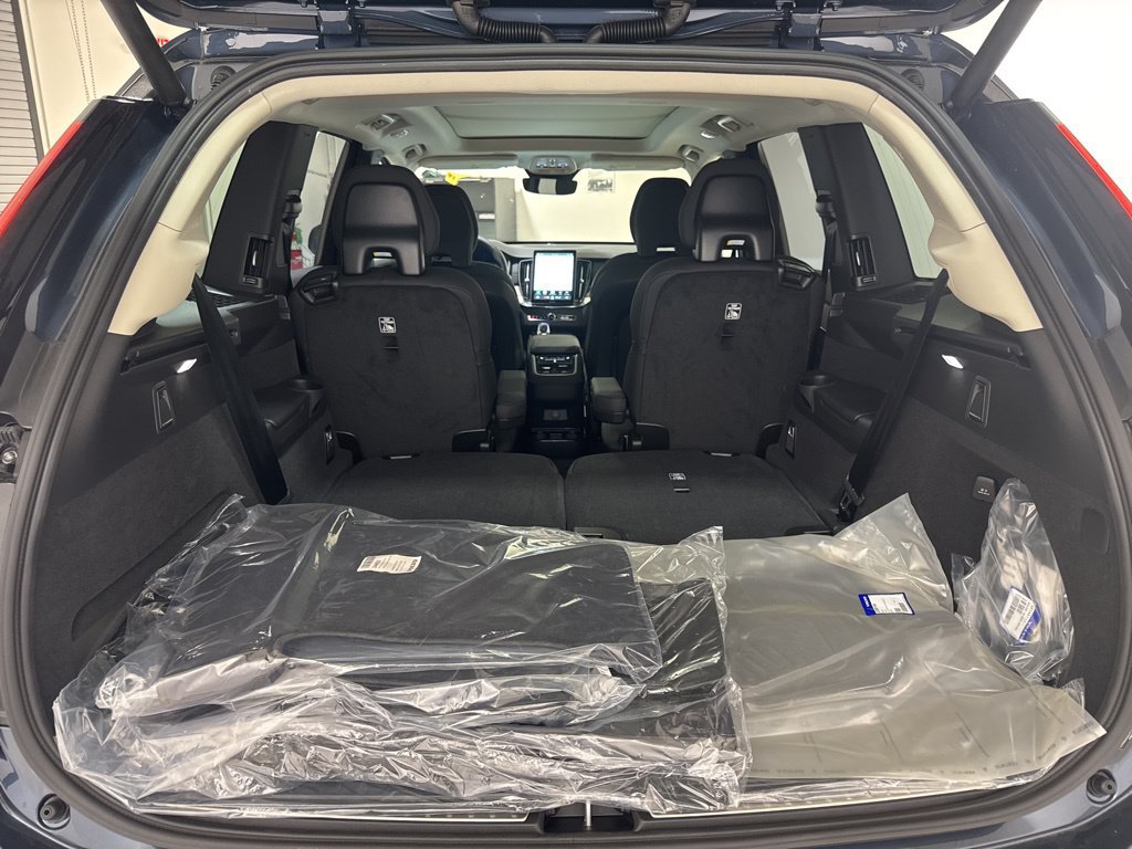 New 2026 Volvo XC90 B6 Plus w/ Protection Package AWD/4WD image 31