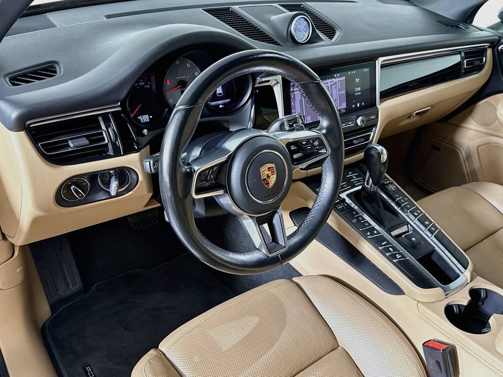 Certified 2019 Porsche Macan S AWD/4WD image 4