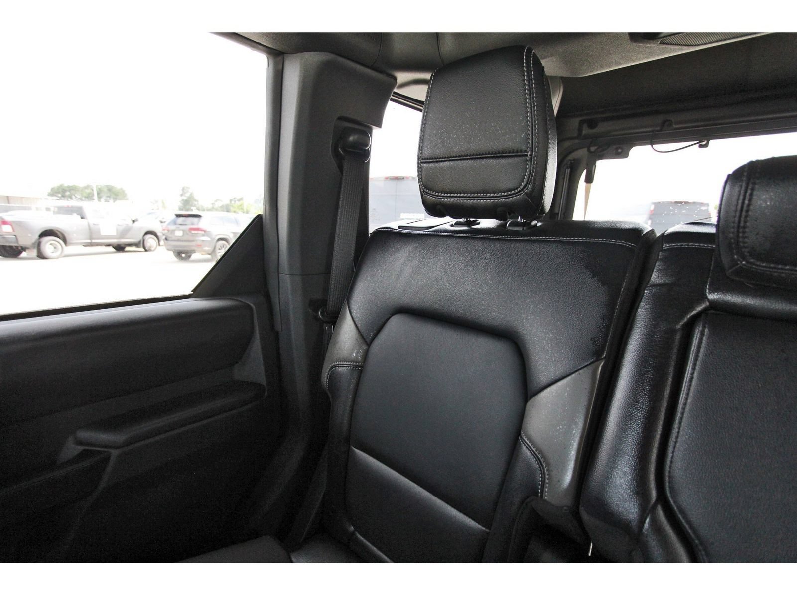 Used 2025 Ford Bronco Outer Banks AWD/4WD image 14